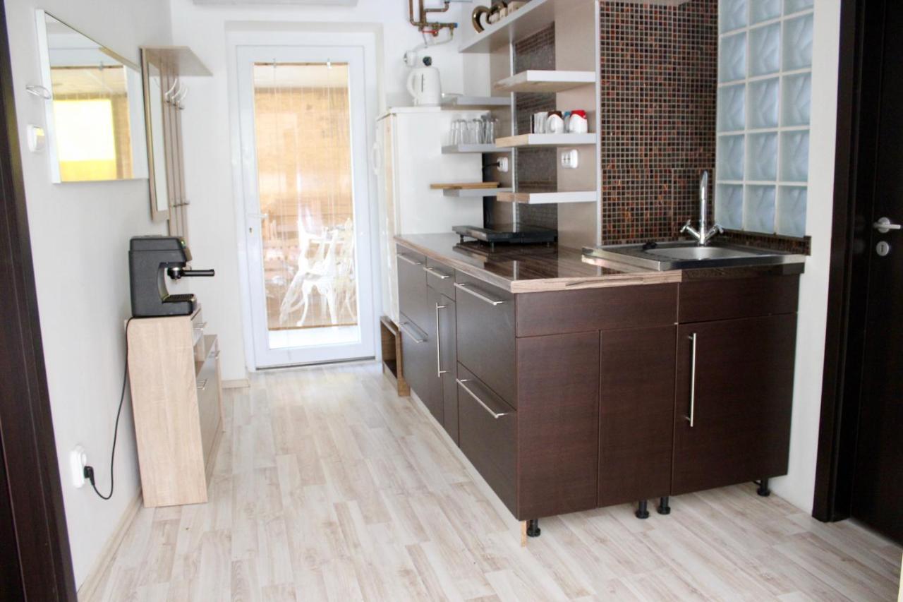 Appartement Medlin Apartman à Siófok Extérieur photo