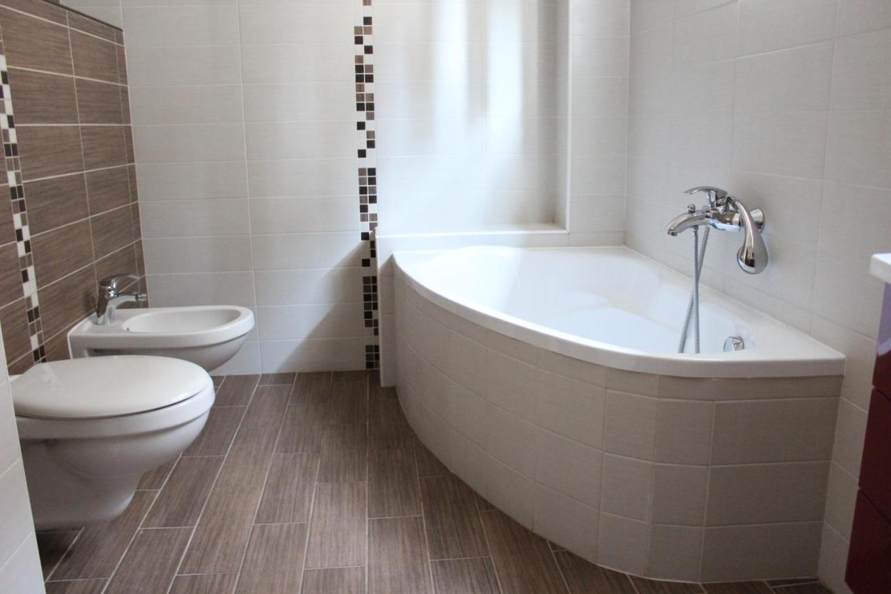 Appartement Medlin Apartman à Siófok Extérieur photo